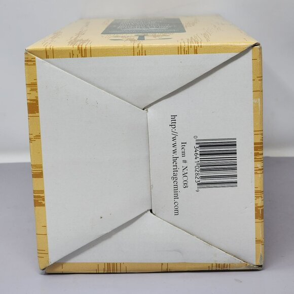 Heritage Mint Nautical Collection 13"‎ Candy Cane Lighthouse Decorative Figurine - Picture 16 of 16